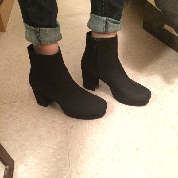 H&M Shoes - Black Ankle Boots